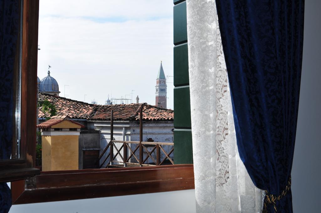 B&B La Terrazza Dei Miracoli Venice Bilik gambar